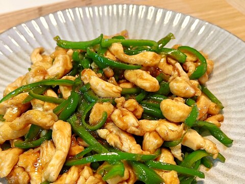 節約!鶏むね肉でチンジャオロース風